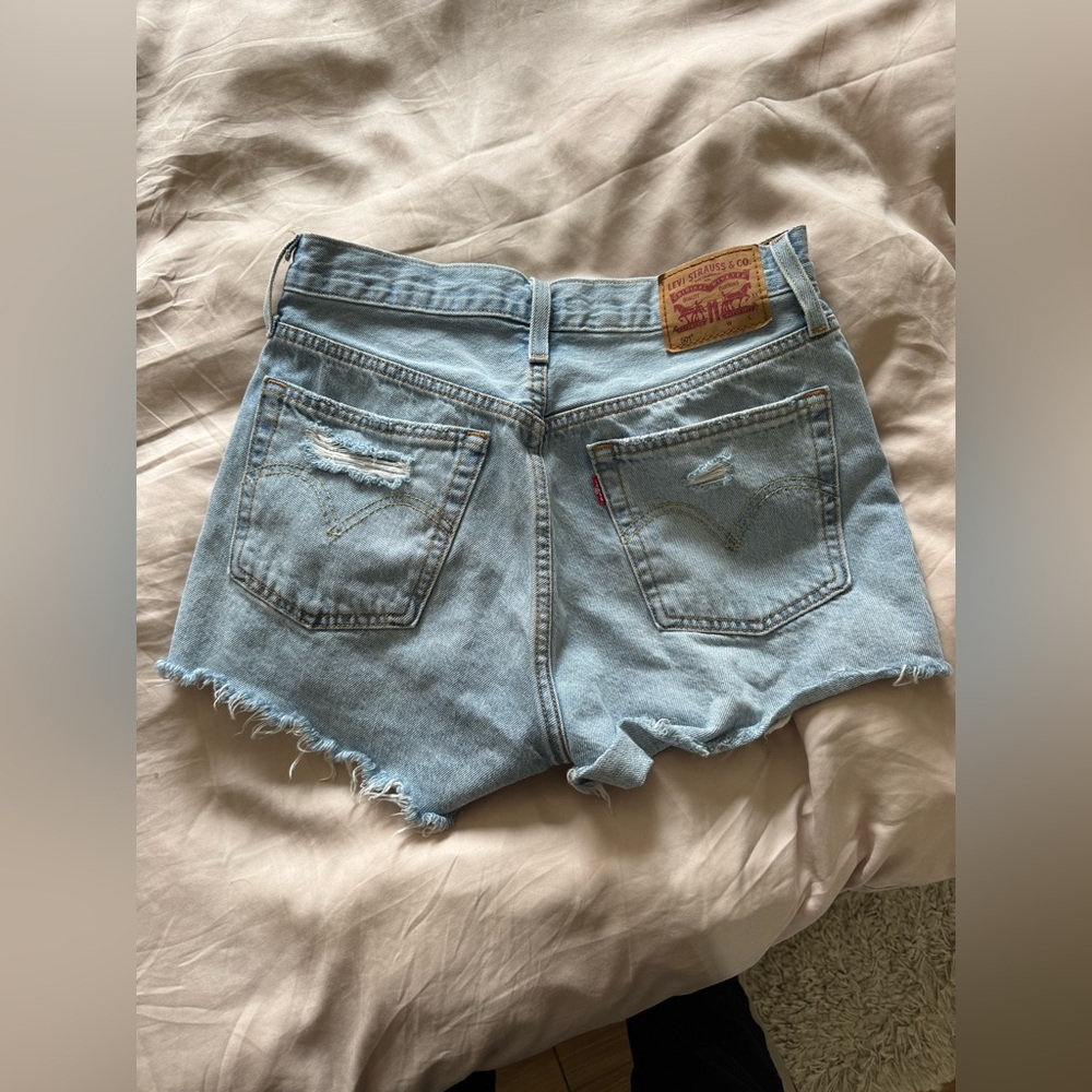 Levi’s cutoff shorts
